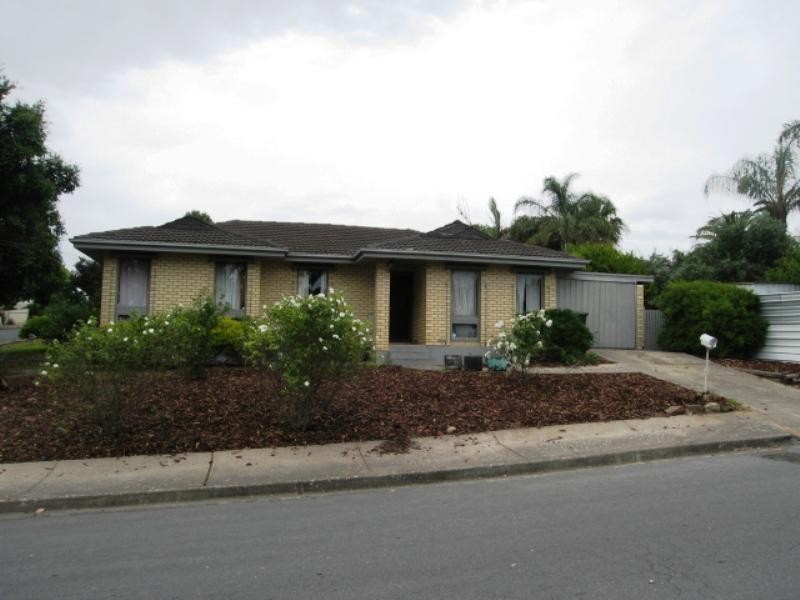 4 Sylvia Way, Hackham SA 5163