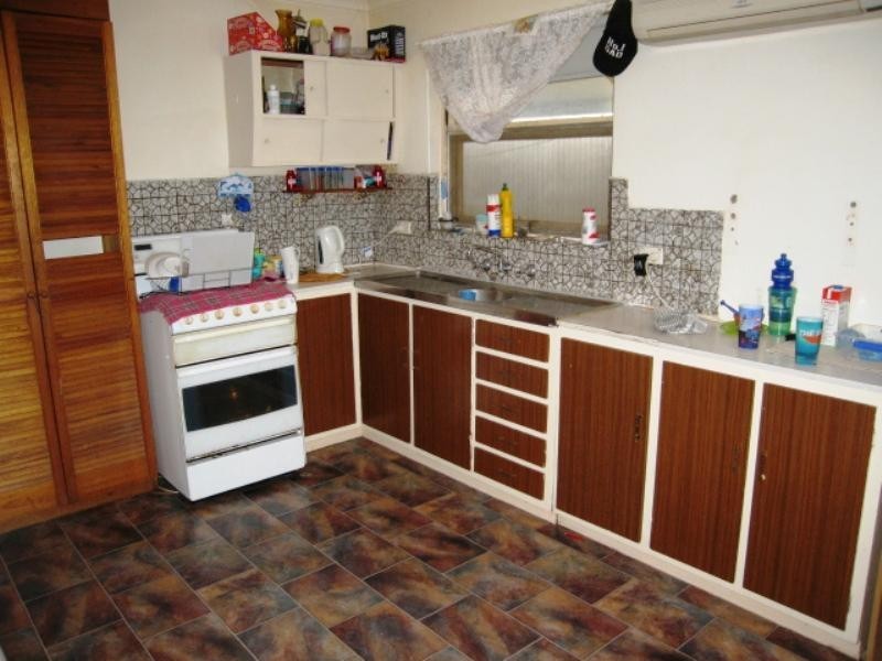 4 Sylvia Way, Hackham SA 5163