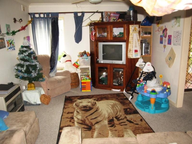 4 Sylvia Way, Hackham SA 5163