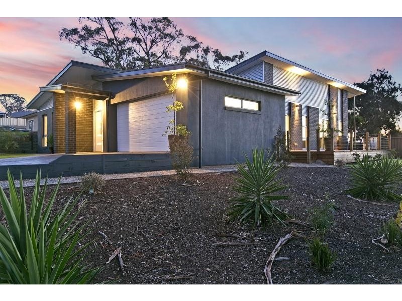 4 Silhouette Street, Mount Barker SA 5251