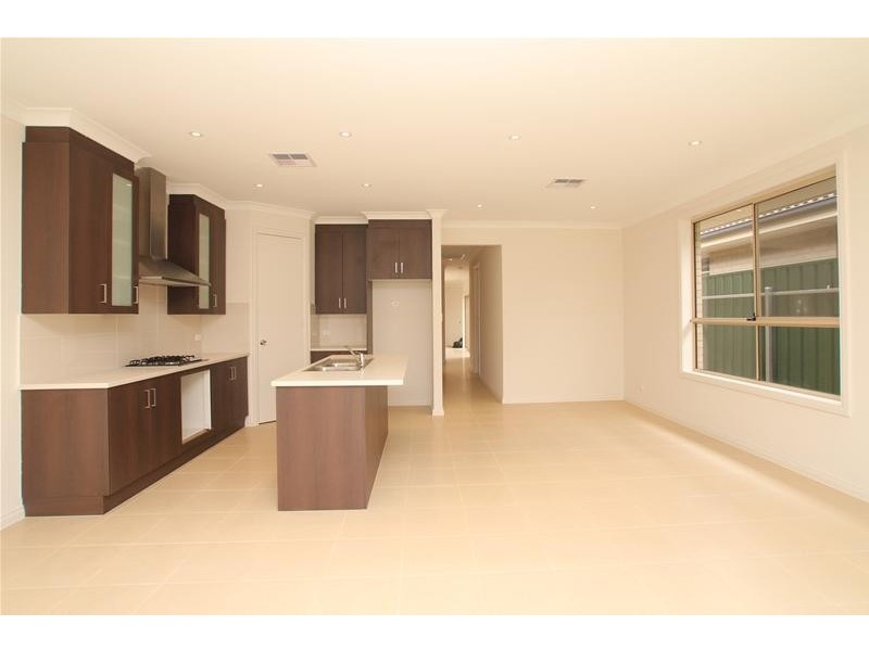 10 Parkwood Grove, Mitchell Park SA 5043