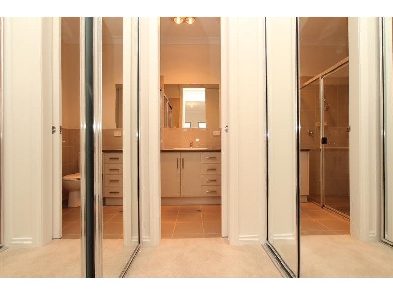 10 Parkwood Grove, Mitchell Park SA 5043