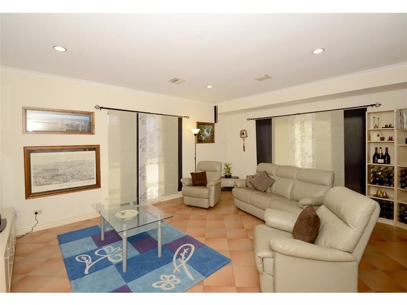 1 Gray  Court, Glenelg North SA 5045