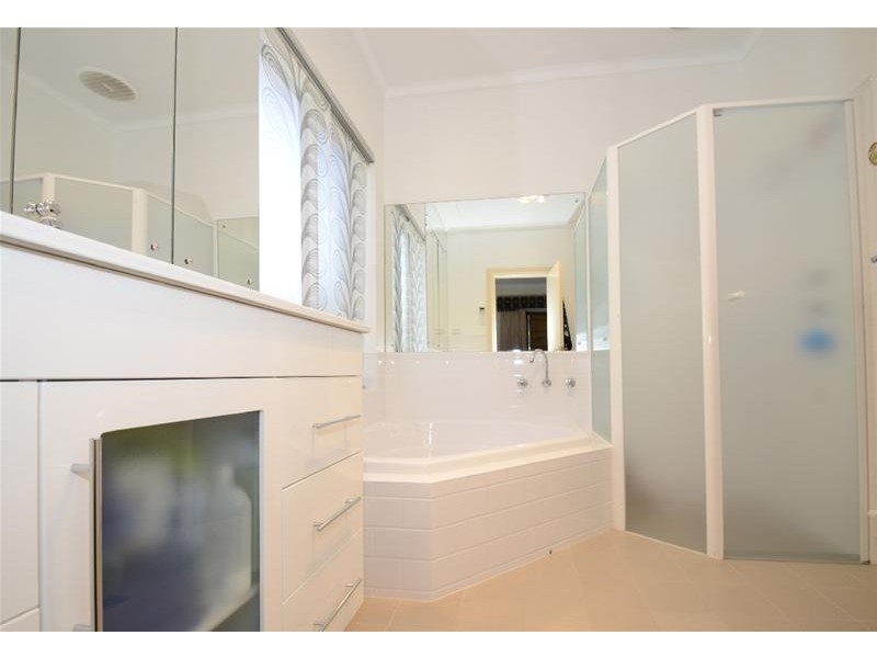 1 Gray  Court, Glenelg North SA 5045