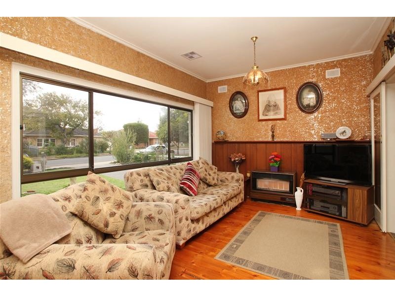 16 Harcourt Avenue, Clovelly Park SA 5042