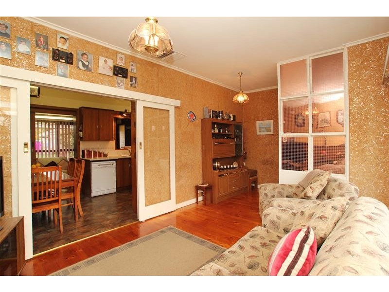 16 Harcourt Avenue, Clovelly Park SA 5042