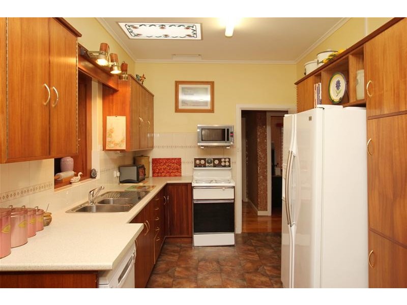 16 Harcourt Avenue, Clovelly Park SA 5042