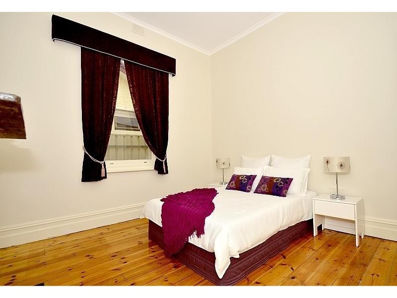 16 Nottingham Crescent, Glandore SA 5037