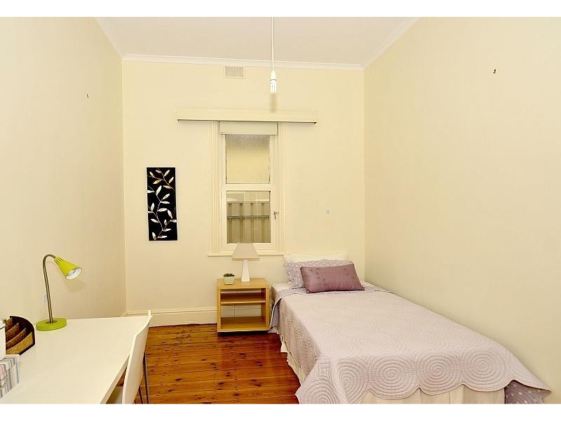 16 Nottingham Crescent, Glandore SA 5037