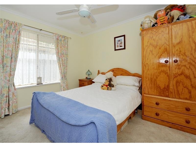 9 Leichardt Street, Woodcroft SA 5162