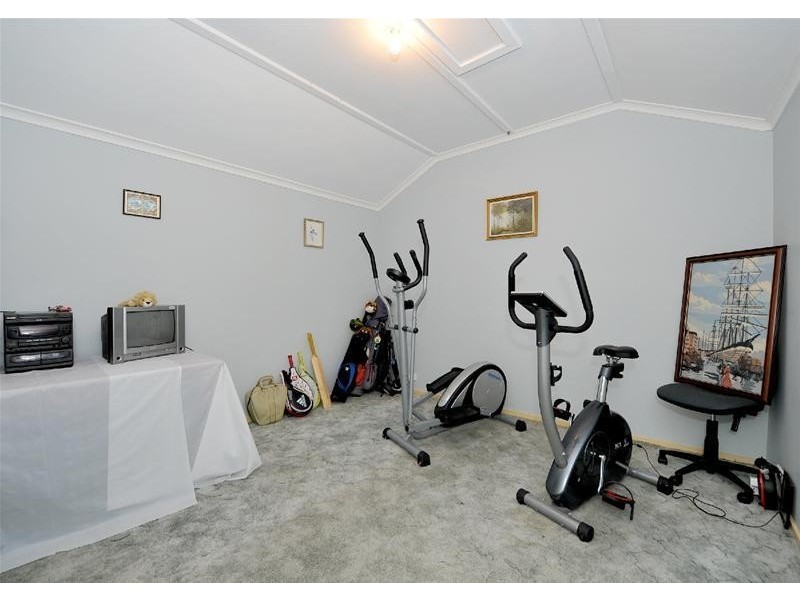 9 Leichardt Street, Woodcroft SA 5162