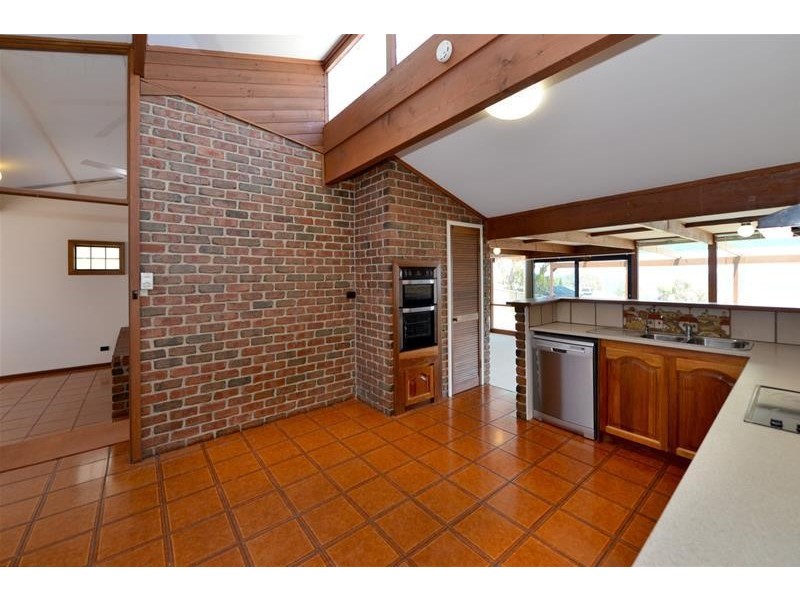 5 St Vincents Avenue, Hallett Cove SA 5158