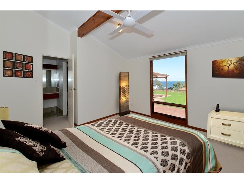 5 St Vincents Avenue, Hallett Cove SA 5158