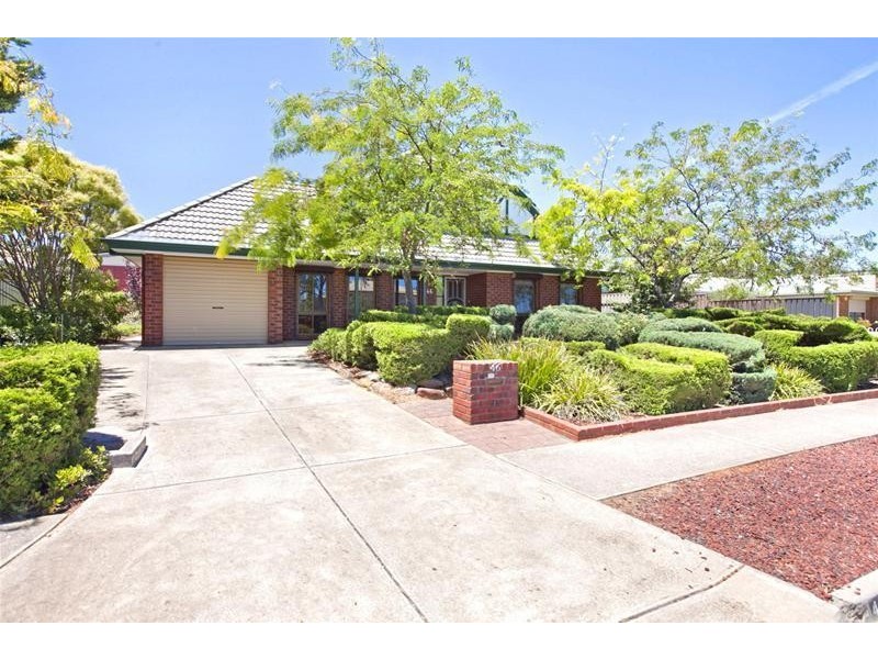 46 Coorabie Crescent, Hallett Cove SA 5158