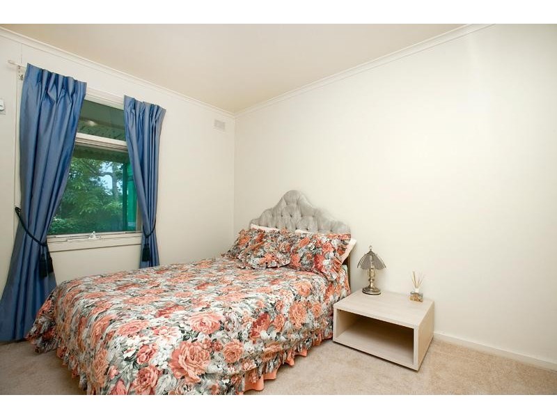 11 Adrian Street, Christie Downs SA 5164