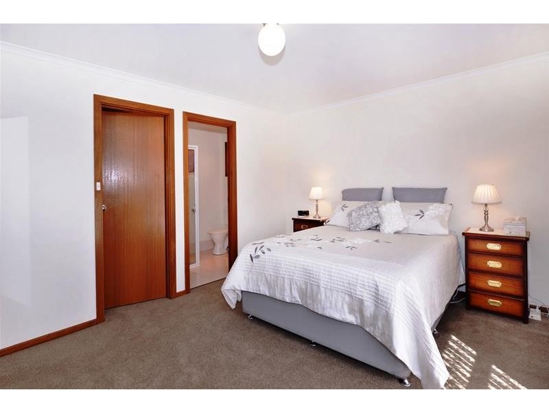 6 Hartog Street, Woodcroft SA 5162