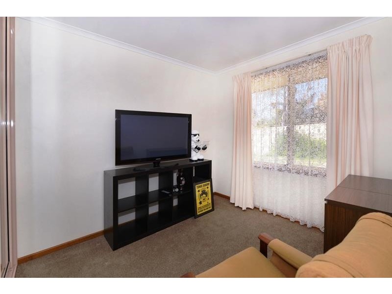 6 Hartog Street, Woodcroft SA 5162