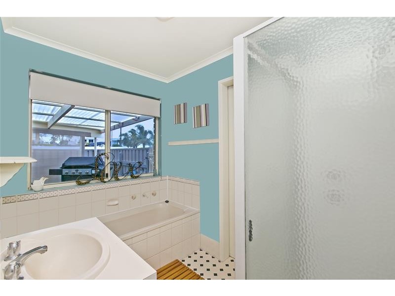 28 Dudley Crescent, Marino SA 5049