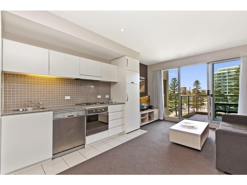 427/16 Holdfast Promenade, Glenelg SA 5045