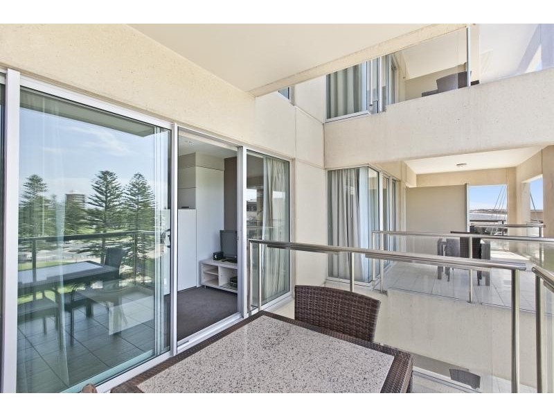 427/16 Holdfast Promenade, Glenelg SA 5045