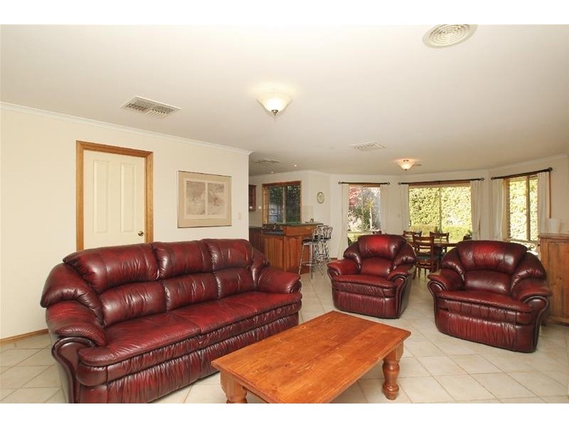 9 Steamranger Drive, Sheidow Park SA 5158