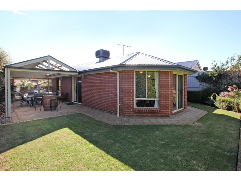 9 Steamranger Drive, Sheidow Park SA 5158