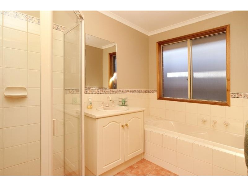 9 Steamranger Drive, Sheidow Park SA 5158