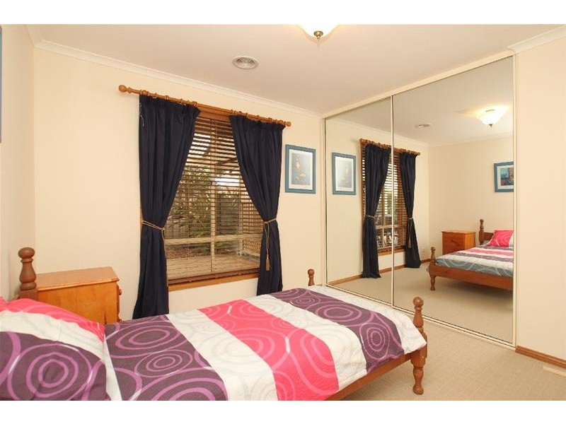 9 Steamranger Drive, Sheidow Park SA 5158