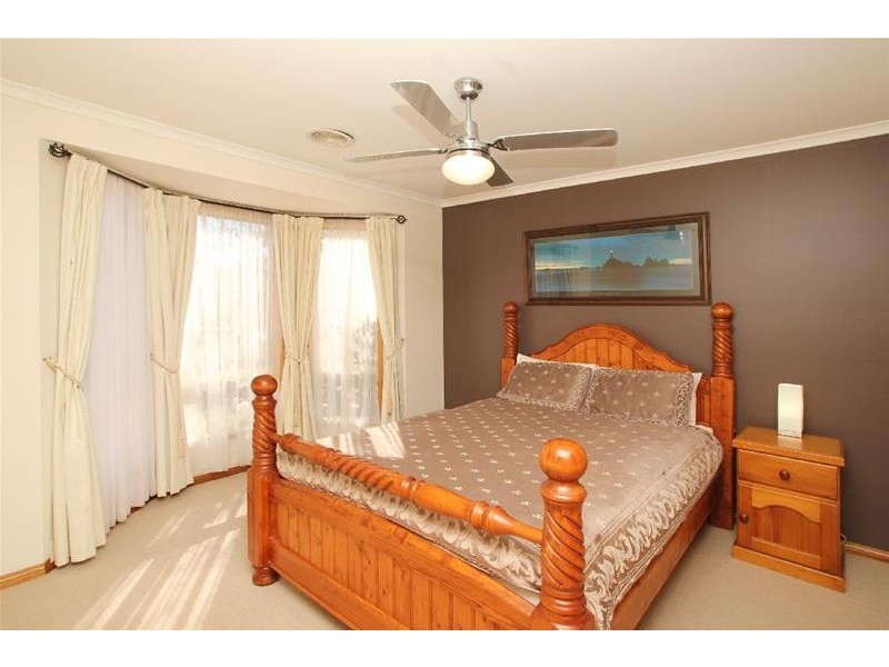 9 Steamranger Drive, Sheidow Park SA 5158