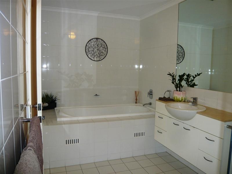 1/30 Colley Terrace, Glenelg SA 5045