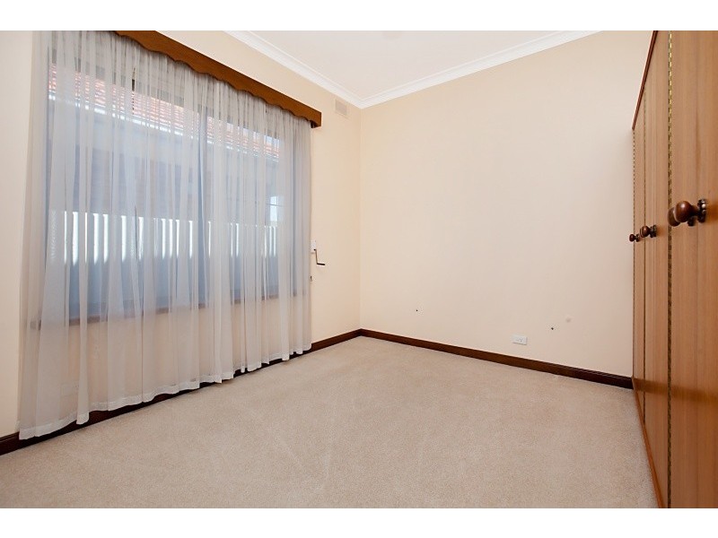 16 Fourth Avenue, Ascot Park SA 5043