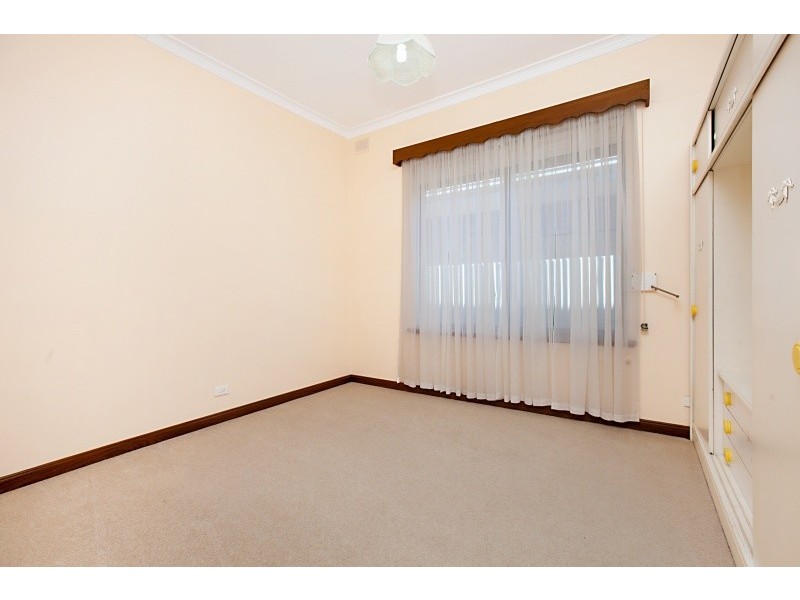 16 Fourth Avenue, Ascot Park SA 5043