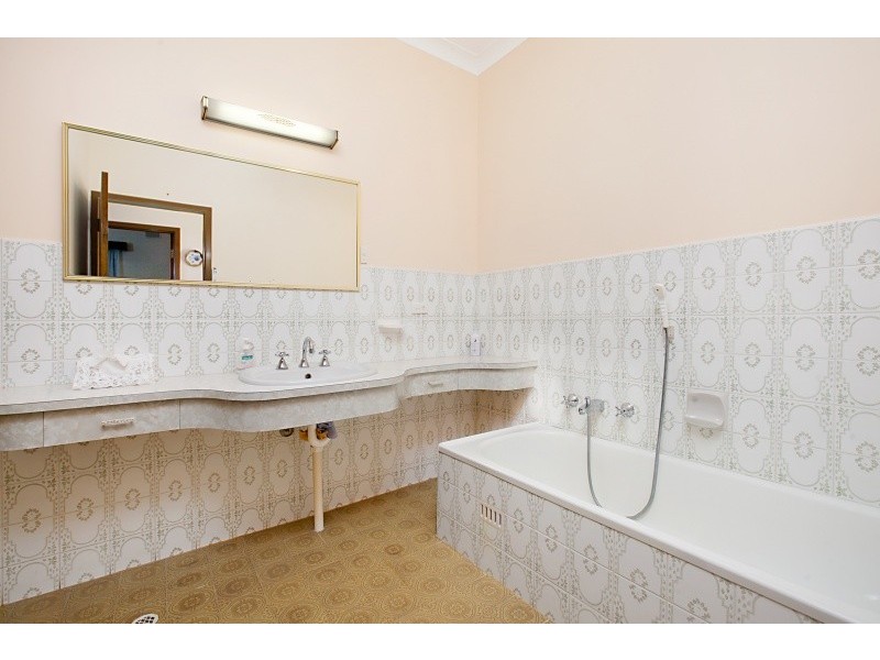 16 Fourth Avenue, Ascot Park SA 5043