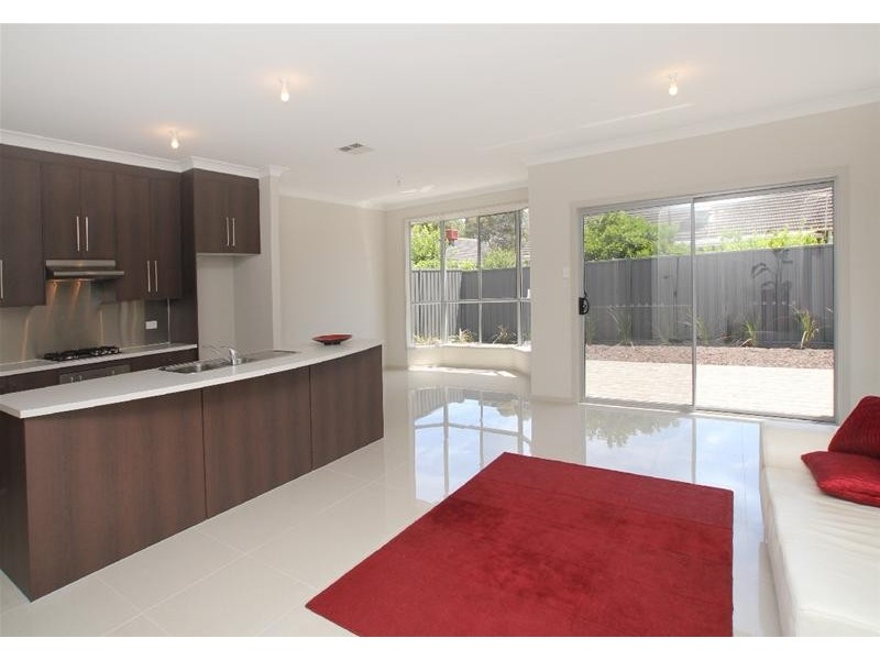 18 Thorne Crescent, Mitchell Park SA 5043