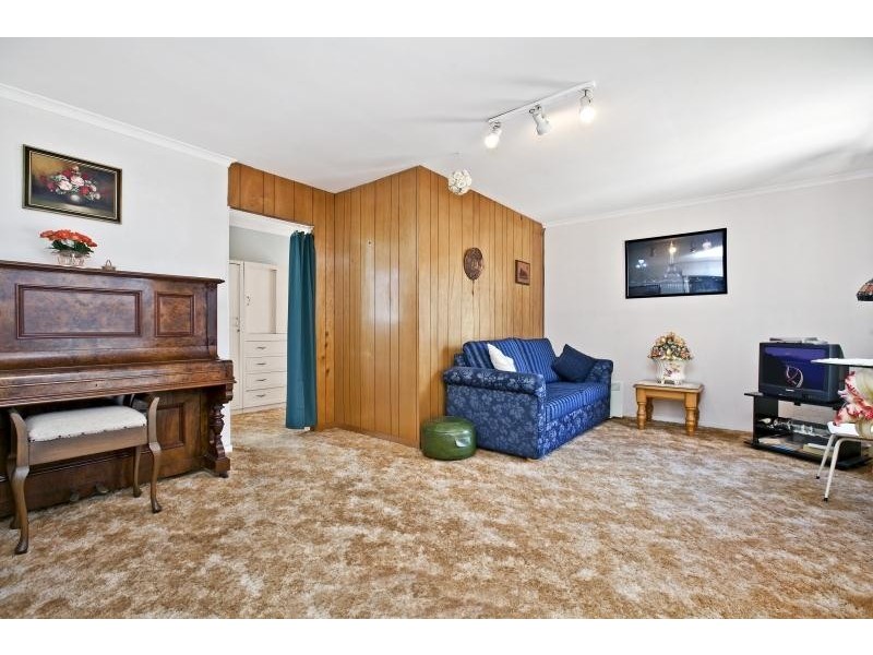 32 Greenbank Grove, Hackham West SA 5163