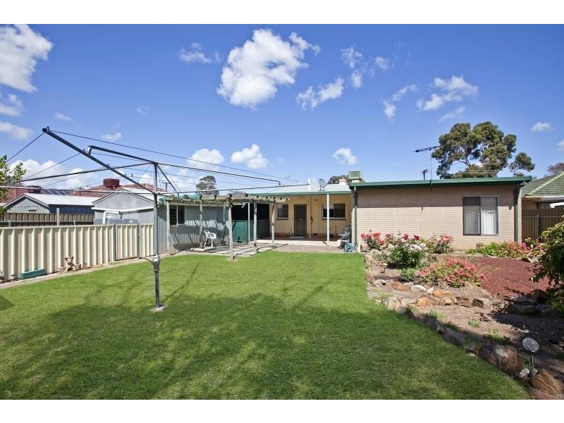32 Greenbank Grove, Hackham West SA 5163