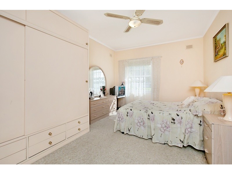 18 Kingswood Crescent, Lockleys SA 5032