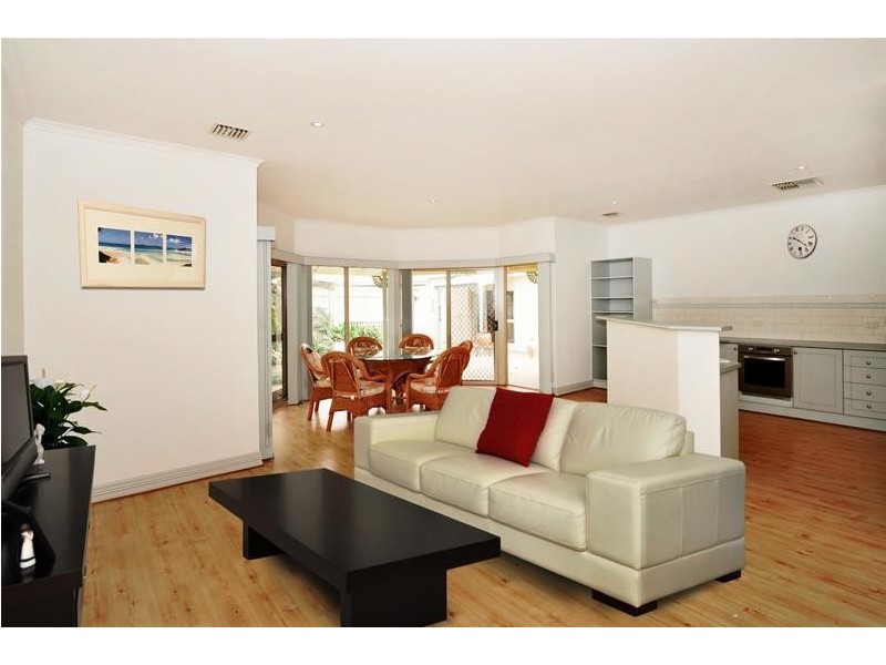 30 Sandalwood Crescent, Flagstaff Hill SA 5159