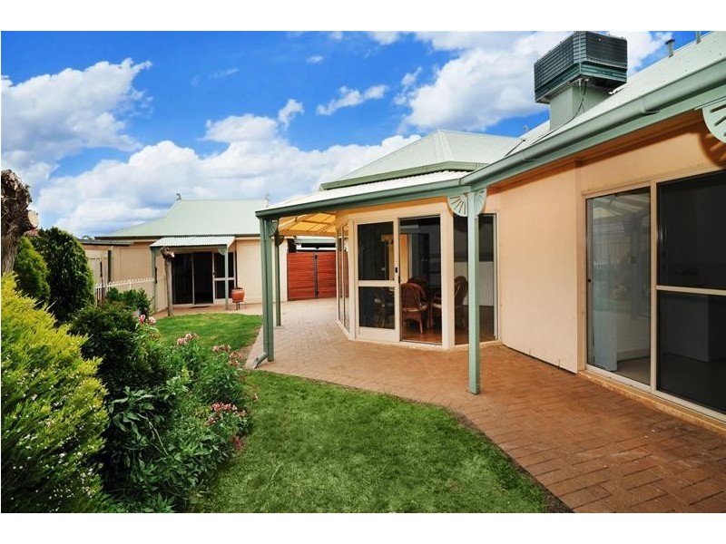 30 Sandalwood Crescent, Flagstaff Hill SA 5159