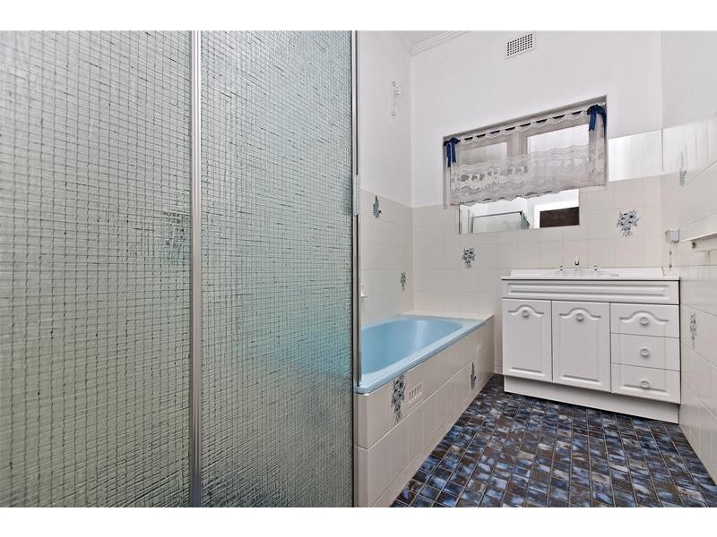 2 Seaforth Avenue, Dover Gardens SA 5048