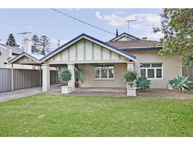 15 Macfarlane Street, Glenelg North SA 5045