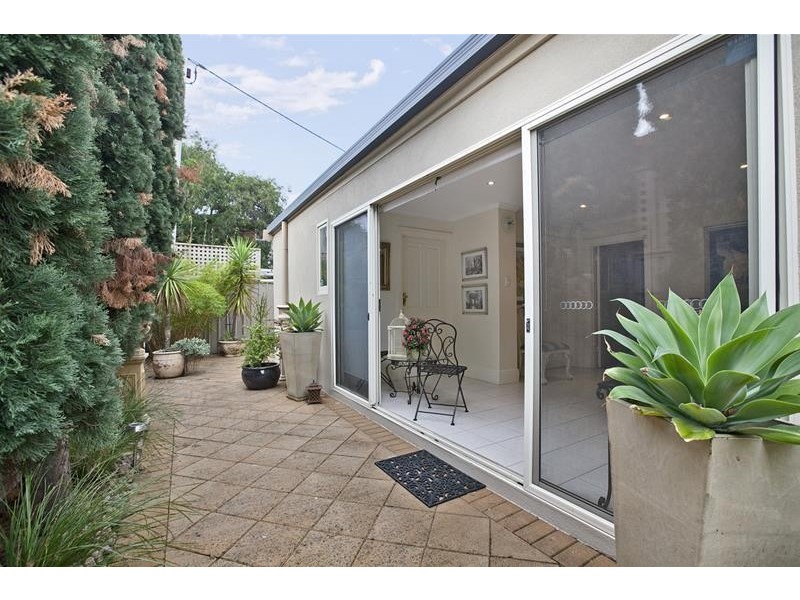 15 Macfarlane Street, Glenelg North SA 5045