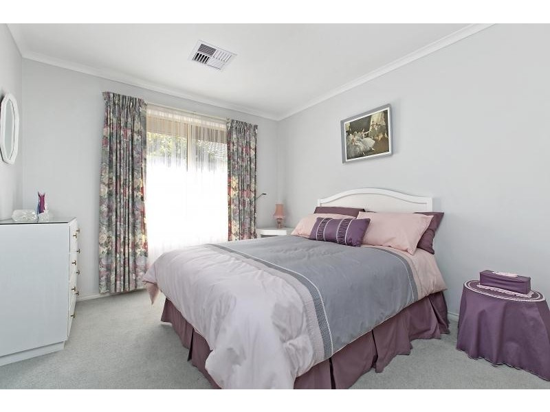 15 Timothy Court, Mitchell Park SA 5043