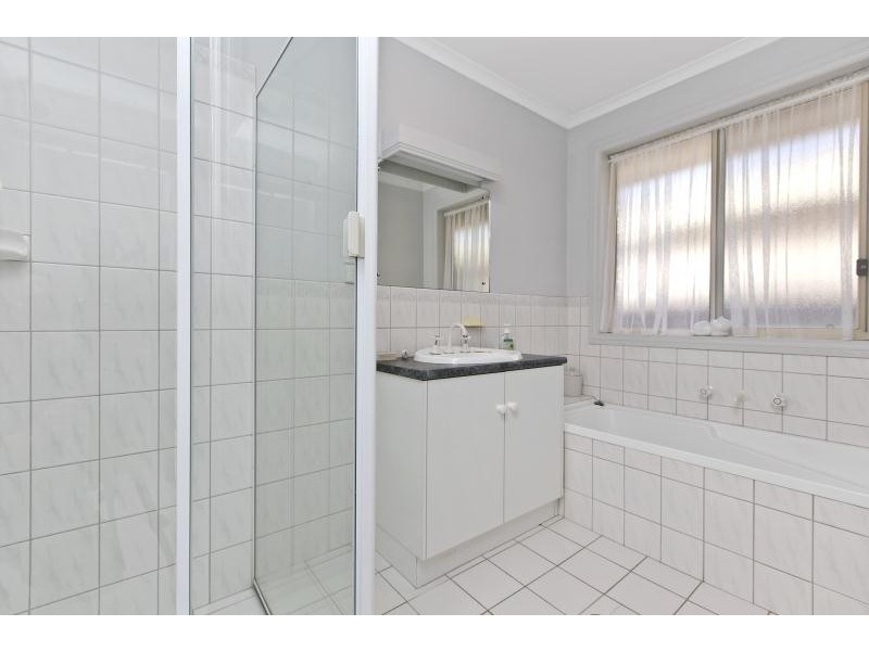 15 Timothy Court, Mitchell Park SA 5043