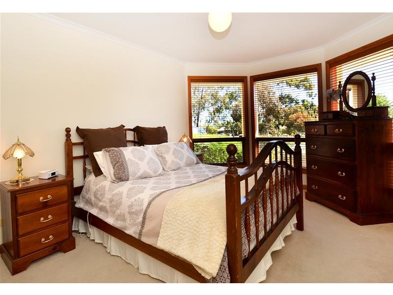 8 Timothy Court, Mitchell Park SA 5043