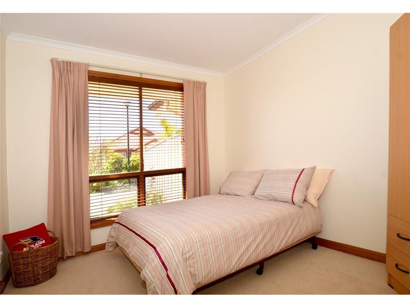 8 Timothy Court, Mitchell Park SA 5043