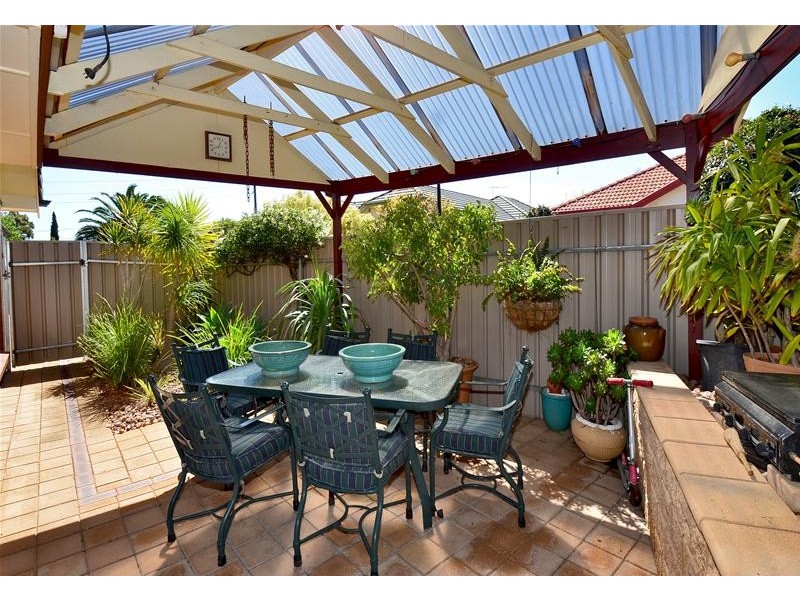 8 Timothy Court, Mitchell Park SA 5043