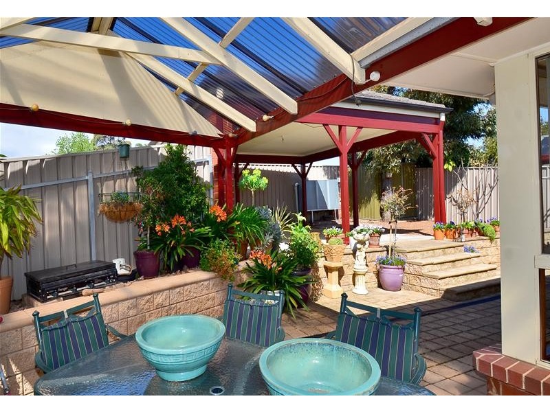 8 Timothy Court, Mitchell Park SA 5043