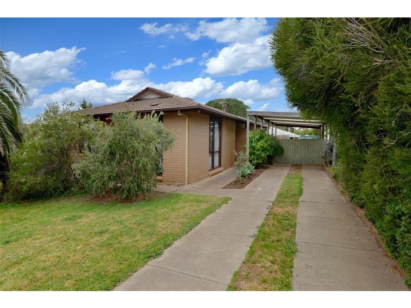 63 Glenhelen Road, Morphett Vale SA 5162