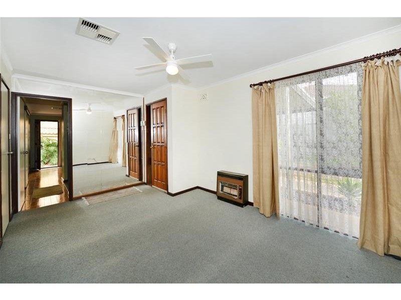 63 Glenhelen Road, Morphett Vale SA 5162